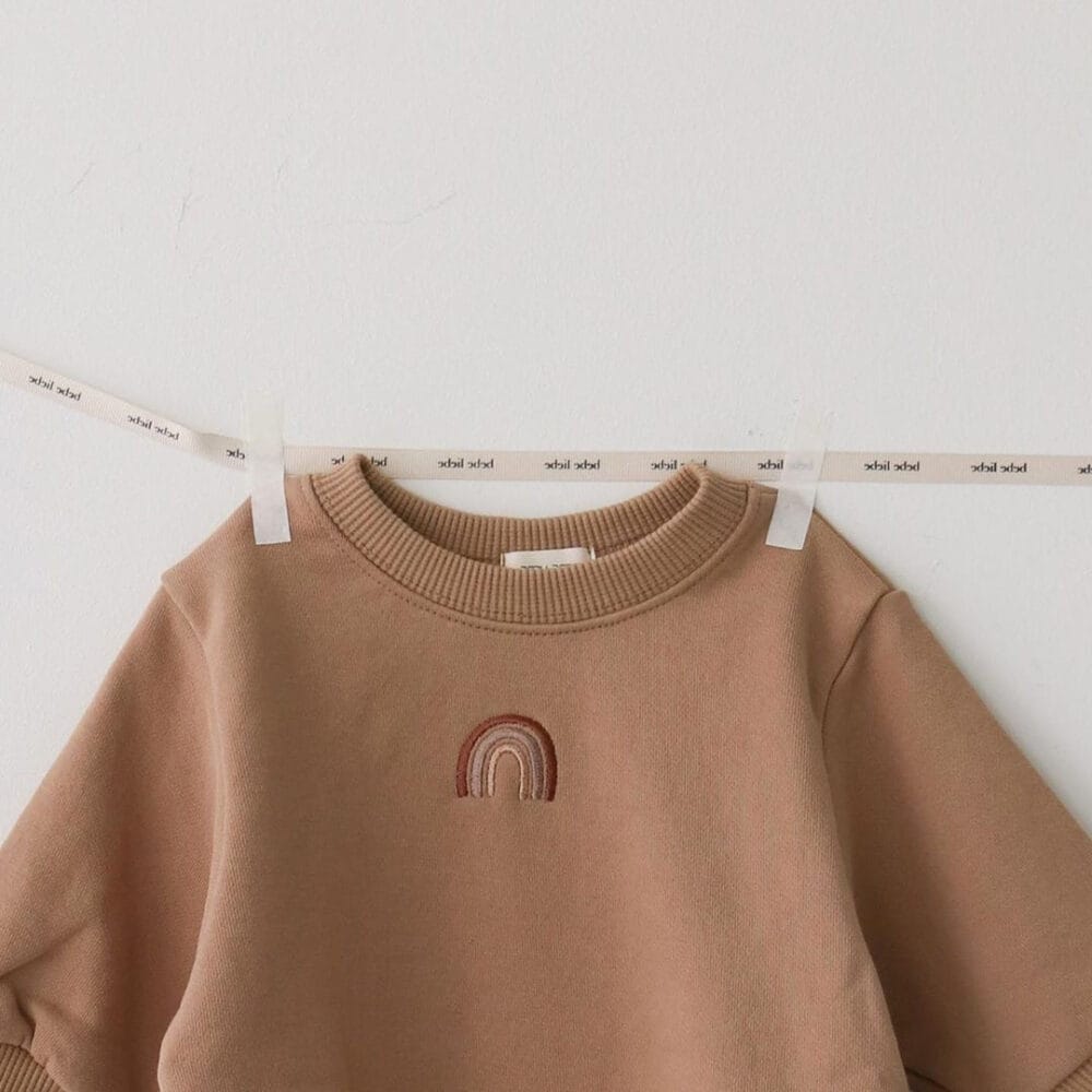 Body minimal a maniche corte con arcobaleno ricamato - immagine 4