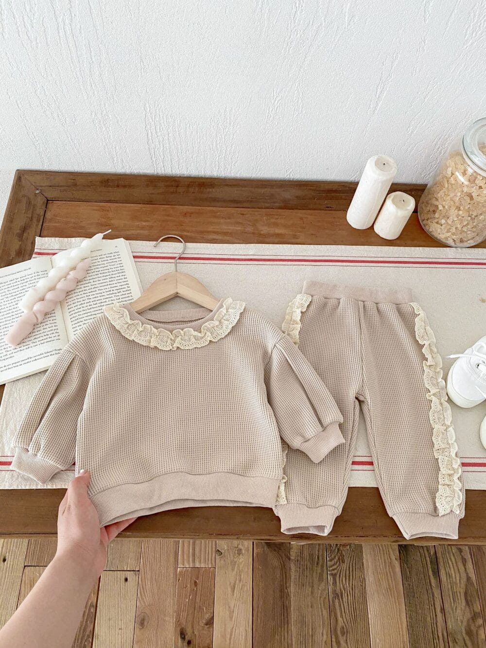 Pantalone e maglione in cottone neonata - immagine 4