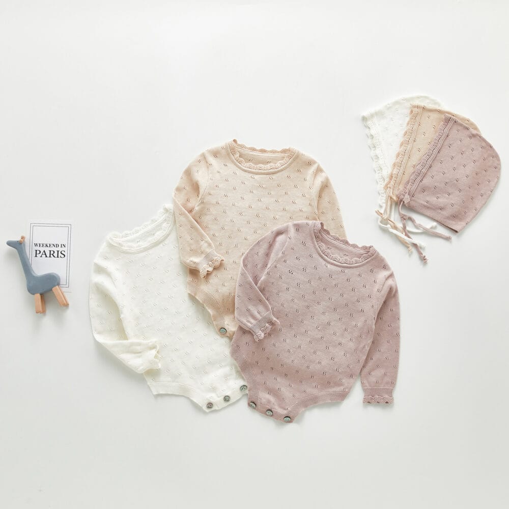 Body traforato con colletto e cappellino coordinato - immagine 3
