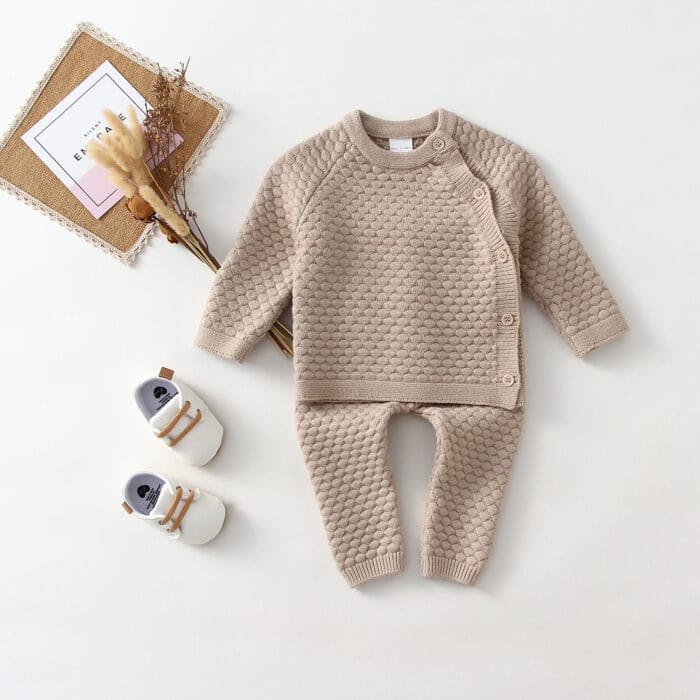 Rochiță coordonată din lână pentru nou-născuți