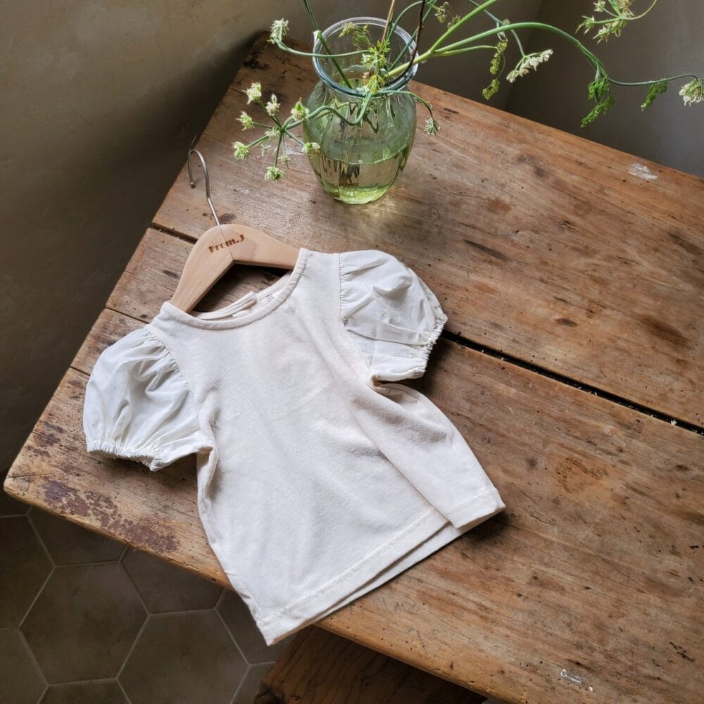 Completo estivo bimba in cotone con ricami - immagine 4