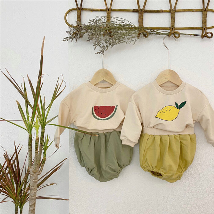 Set băiețel cu hanorac cu fructe