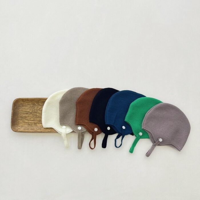 Căciulă bebeluși din bumbac cu protecție pentru urechi